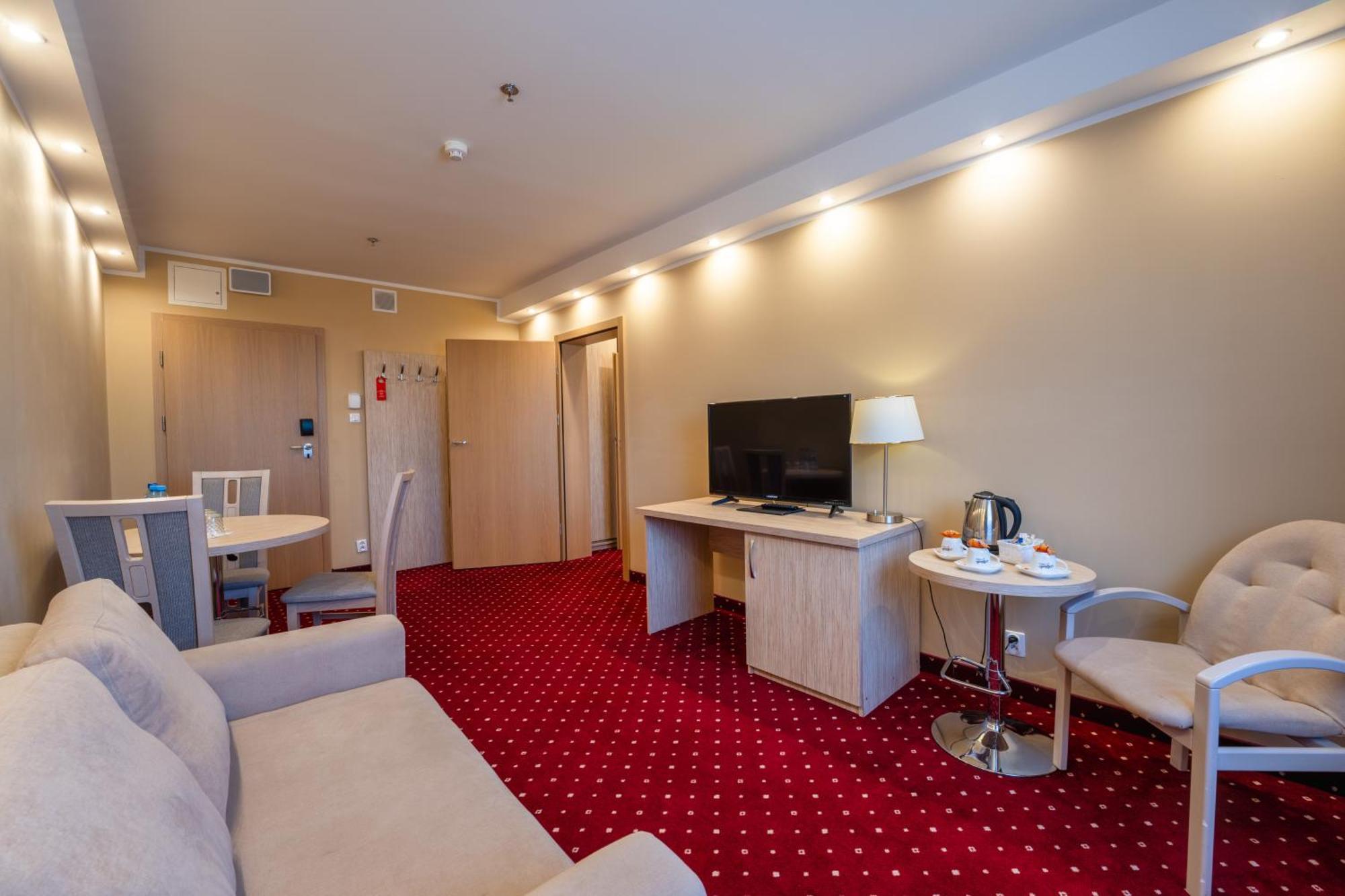 Hotel 500 Tarnowo Podgórne Eksteriør billede