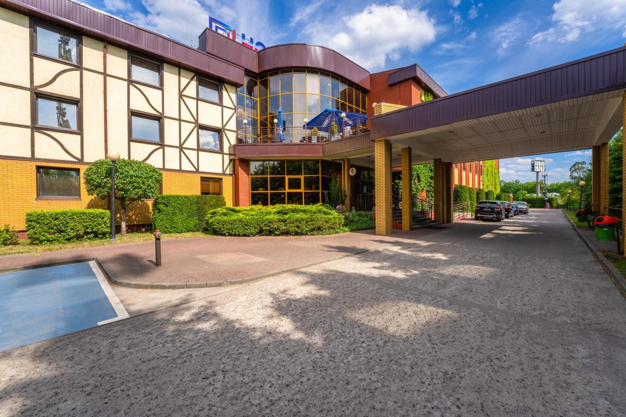 Hotel 500 Tarnowo Podgórne Eksteriør billede